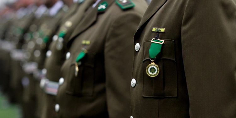 Rechazo a recursos de generales de Carabineros sumariados por Contraloría fue ratificado por la Corte Suprema