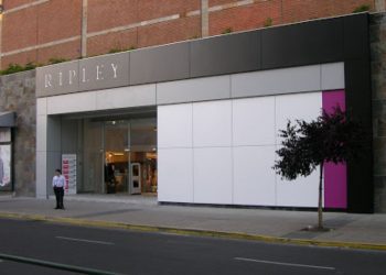 Viña del Mar: Seremi de Salud confirma brote de COVID-19 en multitienda del Mall Marina Arauco