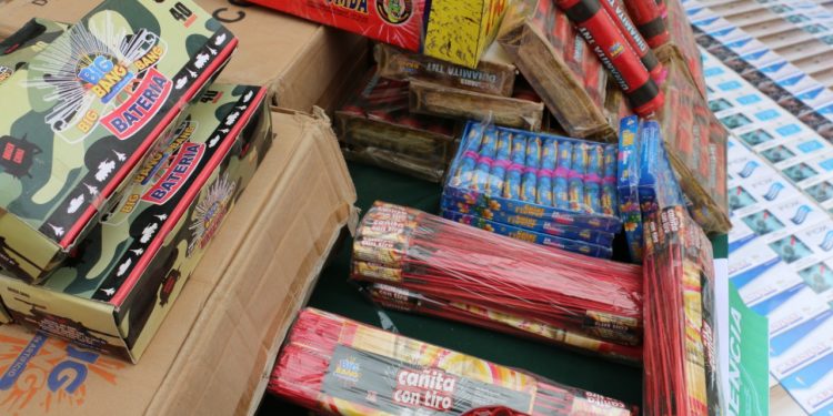 Llaman a no usar fuegos artificiales ilegales por el peligro de incendios y quemaduras
