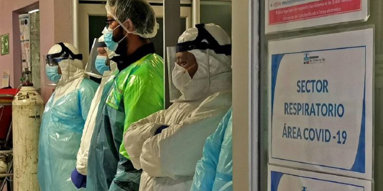 Informe ICOVID alerta sobre aumento de hospitalizaciones totales por la pandemia ante incremento de casos a nivel nacional