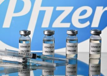 COVID-19: Piñera asegura que vacunación de Pfizer podría iniciar en «los próximos días o semanas» en la población de riesgo