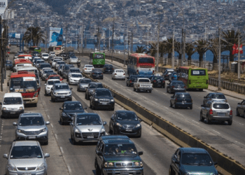 Investigador propone cobrar a automóviles que pasen por zonas congestionadas del Gran Valparaíso