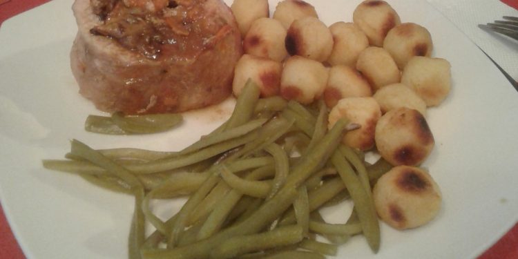 Sepa cómo evitar los malestares que provoca el comer de noche en las cenas de Navidad y Año Nuevo