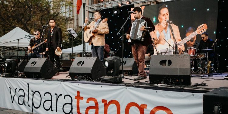 En pleno desarrollo está la XXXI versión del Festival Valparatango 2020