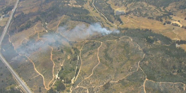 Valparaíso se mantiene en Alerta Roja por incendio forestal
