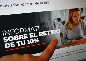 Alertan de dificultades al hacer el retiro del 10% con carnet vencido