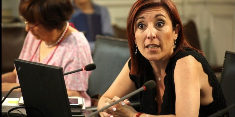 Querella por Ley de Seguridad del Estado es presentada contra defensora de la Niñez, Patricia Muñoz