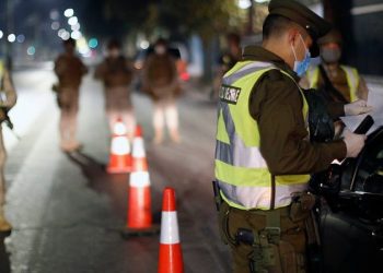 Hoy comienza a regir en todo Chile el nuevo horario del toque de queda