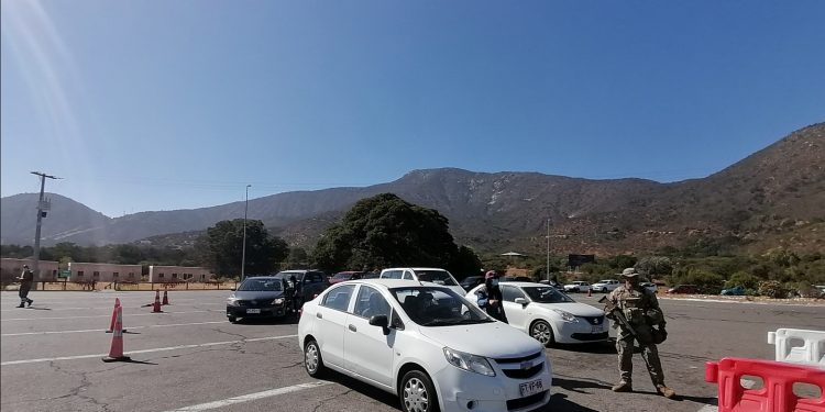 COVID-19: 37 sumarios sanitarios y 1446 derivaciones a primer domicilio se registraron ayer en la Región de Valparaíso
