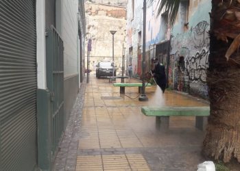 Intensifican operativos de sanitización e hidrolavado en distintos puntos de Valparaíso