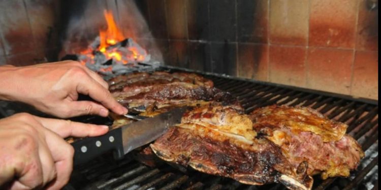 Cachagua: sorprenden a más de una veintena de personas en asado que superaba el aforo permitido