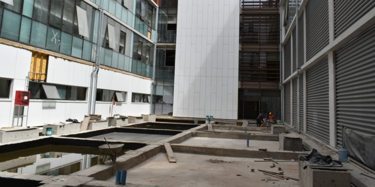 Un 67% de avance alcanzan las obras del nuevo Hospital Claudio Vicuña de San Antonio