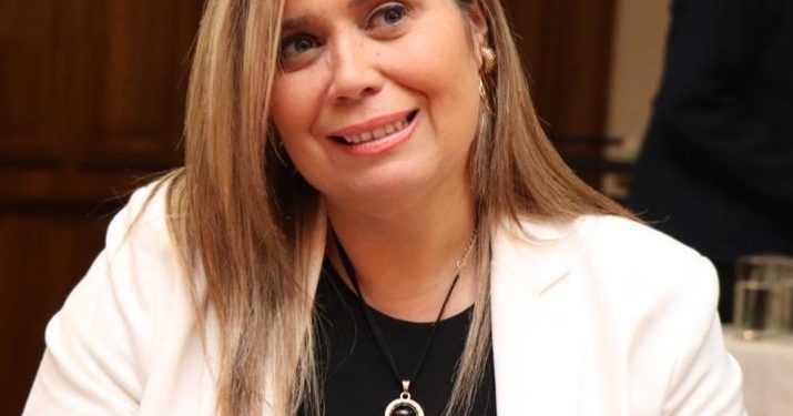 Gobernadora de Marga Marga da positivo a COVID-19 e ingresa a residencia sanitaria
