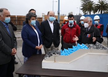 Supervisan construcción de nueva infraestructura de protección ante marejadas en avenida Perú de Viña del Mar