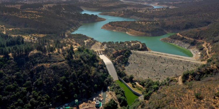 Ministro de Obras Públicas inaugura nueva fase de proyecto de conexión: entregaría seguridad hídrica a 1 millón de personas de la Región de Valparaíso