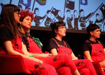 Valparaíso: Juzgado de Garantía sobreseyó a Lastesis por demanda de Carabineros