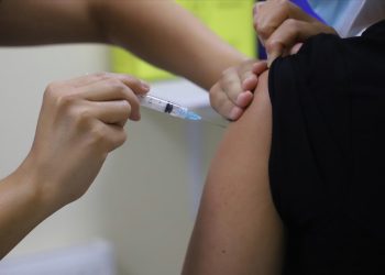 COVID-19: investigadora advierte que al menos el 70% de la población debe estar vacunada para lograr la inmunidad de rebaño