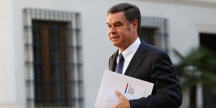 Ministerio Público prepara desafuero de senador Ossandón por presunto tráfico de influencias