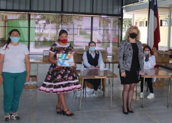 Clases del año escolar 2021 serán online en Hijuelas