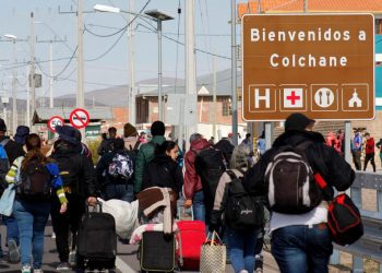 INDH es criticado por alcalde de Colchane: «No acepto convertirnos en un campamento de refugiados»