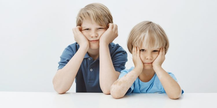 Entregan recomendaciones para manejar el aburrimiento en niños y niñas en tiempos de pandemia