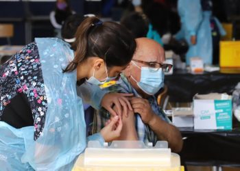 COVID-19: comienza vacunación para personas trasplantadas de órganos sólidos y dializadas