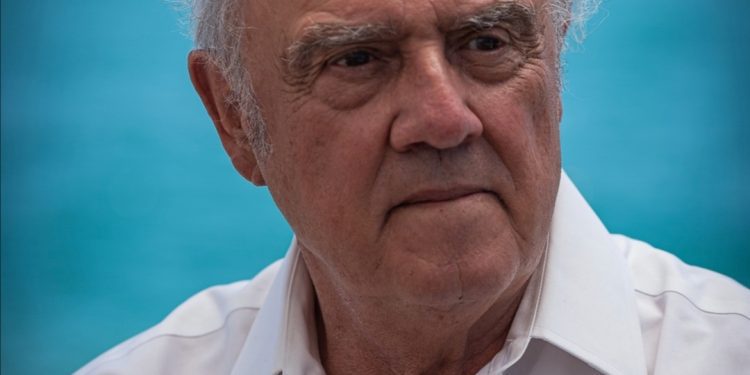 Candidato a constituyente Agustín Squella recibe decenas de propuestas ciudadanas