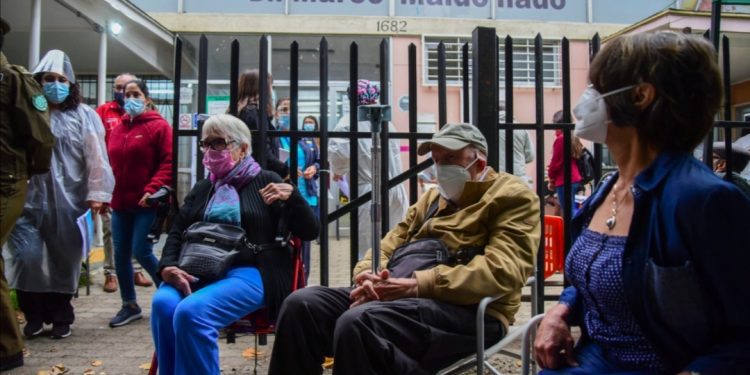 Piden explicaciones a Virginia Reginato por las fallas en el proceso de vacunación contra el COVID-19 en Viña del Mar