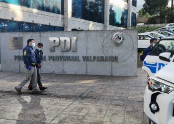 Detienen a dos sujetos acusados de robo con intimidación en viviendas de Cerro Polanco en Valparaíso