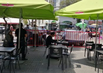 Nuevos cierres de calles y monitoras (es) ciudadanas son implementados por la Municipalidad de Valparaíso