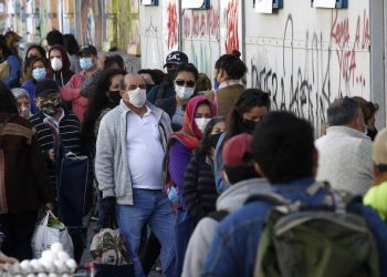 Infectólogo e investigador enfatiza que decretar cuarentena en Valparaíso y no en Viña es «incomprensible»