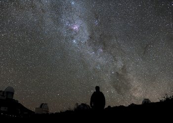Realizan conversatorio «Volvamos a mirar las estrellas» por el Día de la Astronomía
