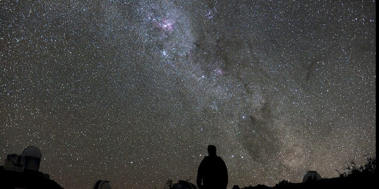 Realizan conversatorio «Volvamos a mirar las estrellas» por el Día de la Astronomía