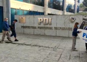 Valparaíso: en prisión preventiva quedaron dos sujetos detenidos por violento robo a garita de buses en Rodelillo