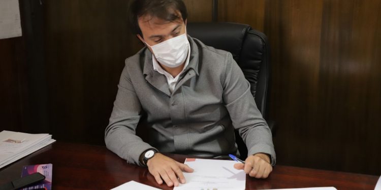 Valparaíso: alcalde Jorge Sharp deja su cargo para centrarse en su campaña a la reelección