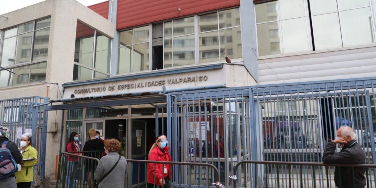 Medidas extraordinarias para enfrentar complejo escenario por pandemia son implementadas en el Hospital Van Buren de Valparaíso