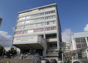 Hospital Carlos van Buren de Valparaíso realiza cirugías de traumatología en horario inhábil para desocupar camas