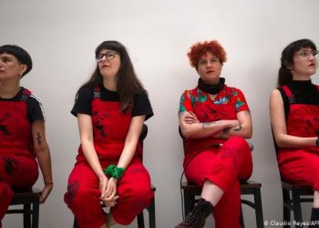 LasTesis dicta taller formativo en Sala Negra basado en texto “Feminazis”