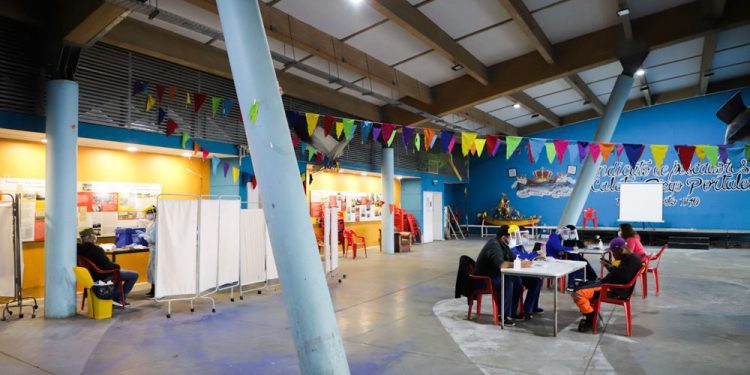 Pescadores y trabajadores de Caleta Portales reabren bajo estrictas medidas sanitarias