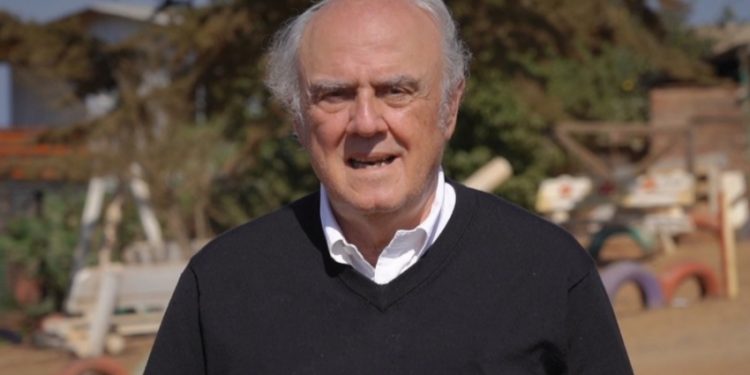 Constituyentes: candidato Agustín Squella se reúne con Mesa Social de Viña del Mar para analizar nueva constitución