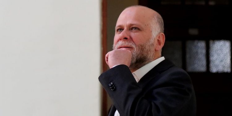 Álvaro Elizalde asegura que propuesta de Piñera para postergar las elecciones «es un reconocimiento del fracaso de su estrategia sanitaria»