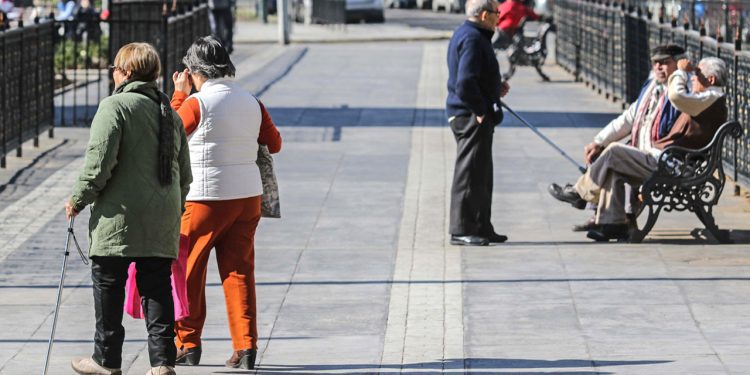 Nueva Constitución: candidatos a constituyentes por el distrito 7 plantearán sus propuestas para un buen envejecer