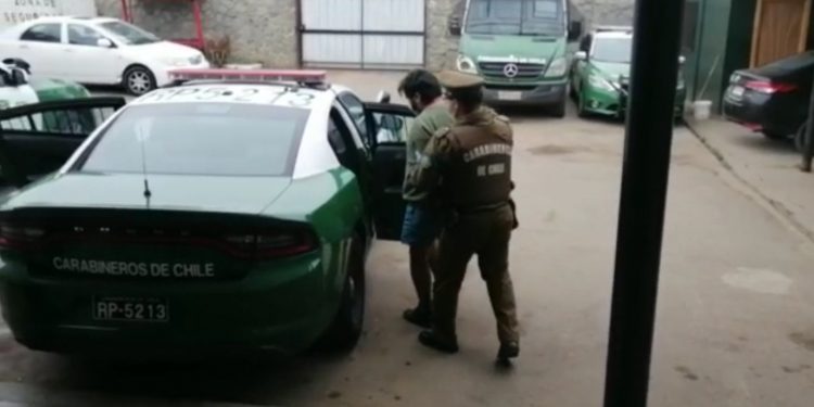 Detienen a dos sujetos por secuestro de un hombre en El Quisco