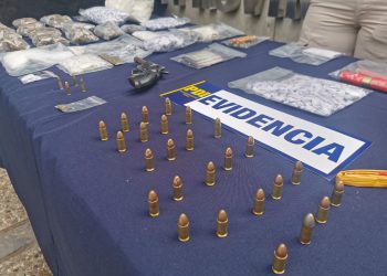 Operación antinarcóticos termina con 11 personas detenidas e incautación de drogas y arma