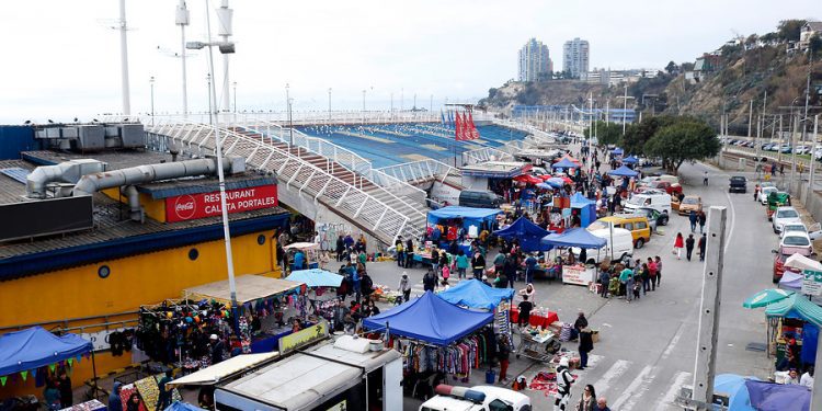 Cierran Caleta Portales de Valparaíso por contagios de COVID-19