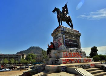 Columna de opinión: «Baquedano o la metáfora del sin sentido»