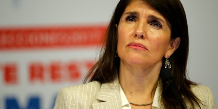 Paula Narváez: «Mientras el pueblo se empobrece, Piñera se enriquece»