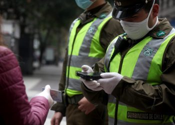 Gobierno da a conocer nuevas restricciones para el comercio y la redefinición de trabajadores esenciales