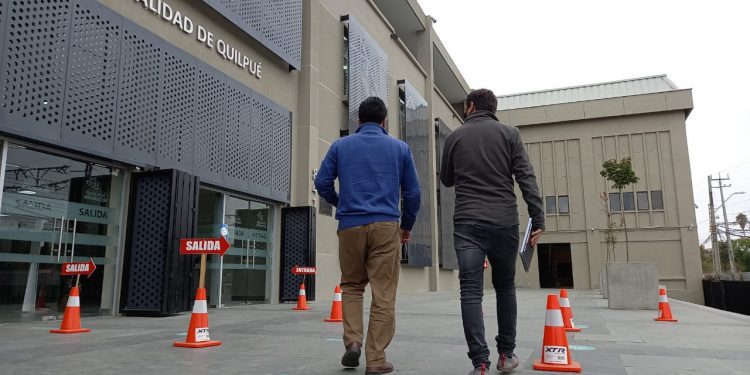 Candidato a alcalde Christian Cárdenas pide al municipio de Quilpué mantener ayudas sociales y critica al Gobierno por su manejo de la pandemia