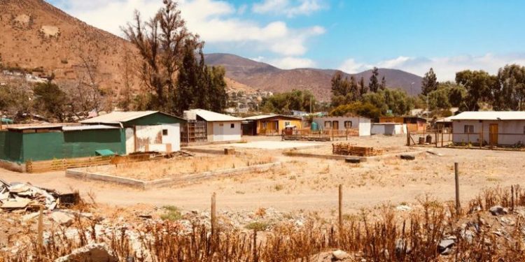 Los Andes: Serviu anuncia que campamento Terraplén será cerrado este 2021